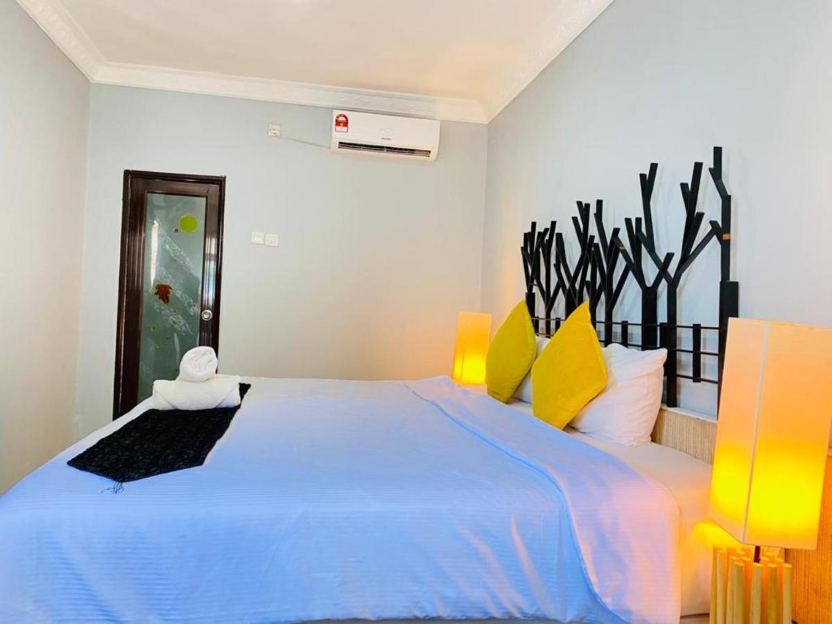 Fat Mermaid Guesthouse Пантай-Сенанг Экстерьер фото